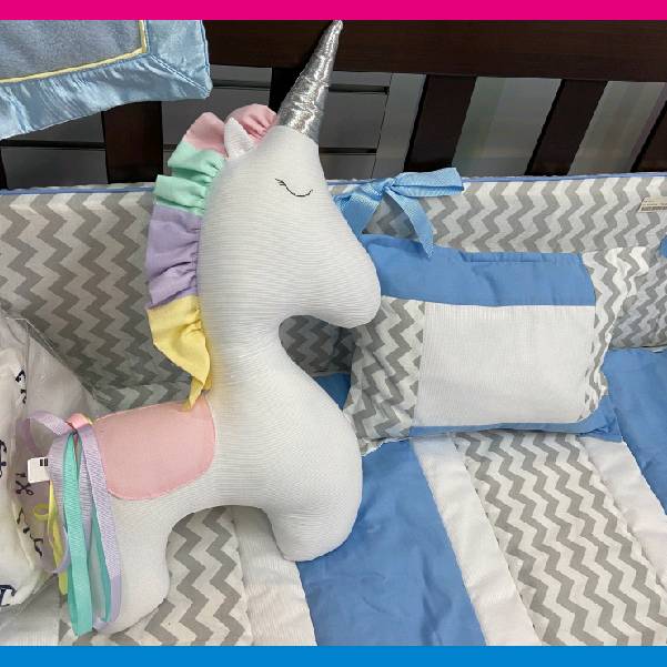 Cojín unicornio